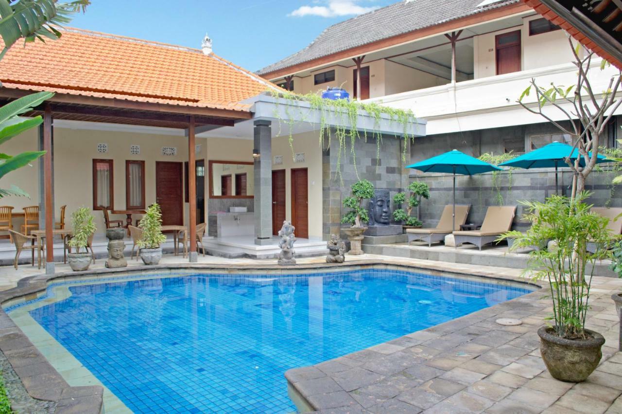 โรงแรมแฟลมโบยัน กูตา ภายนอก รูปภาพ